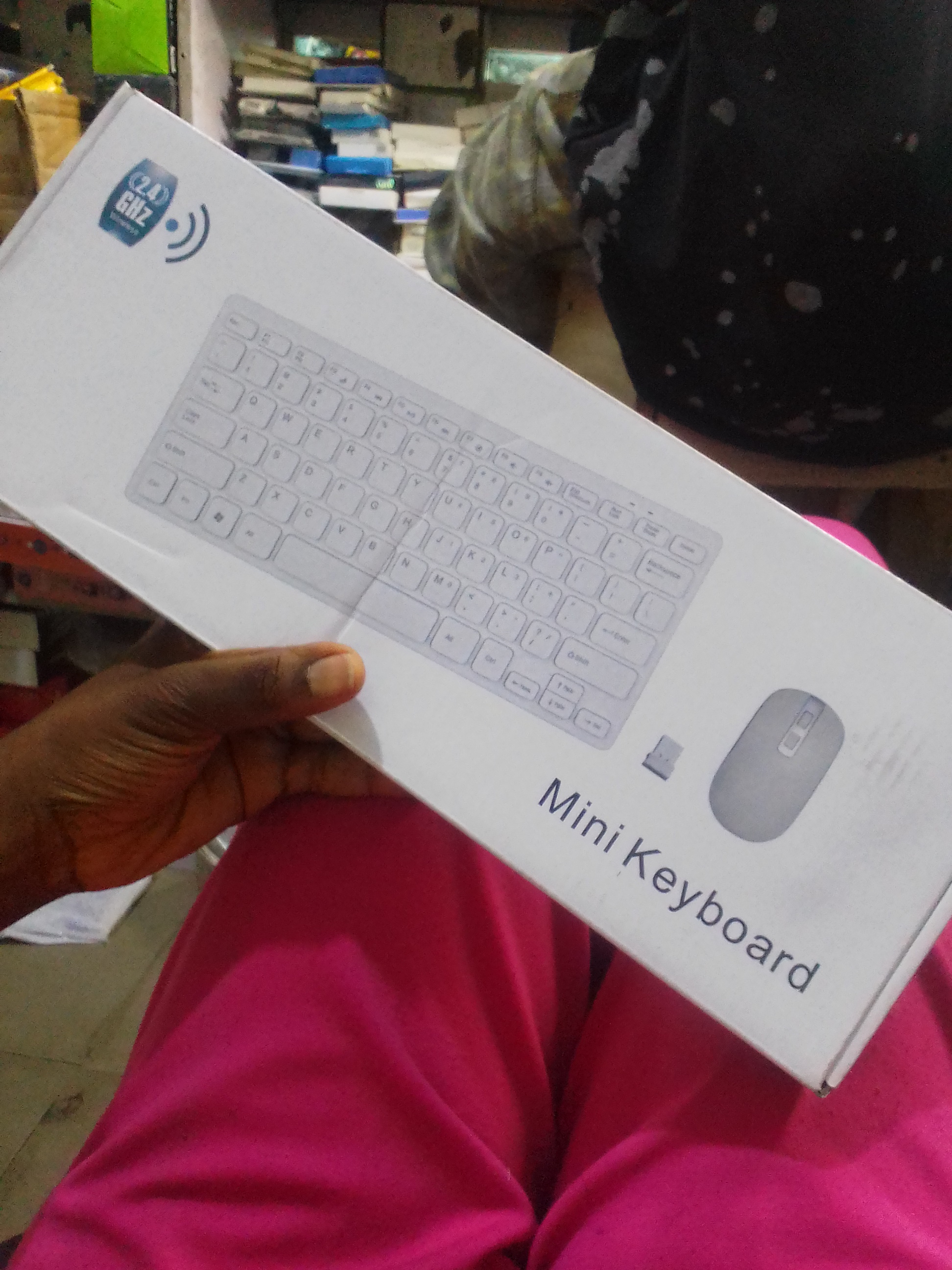 Wireless short keyboard