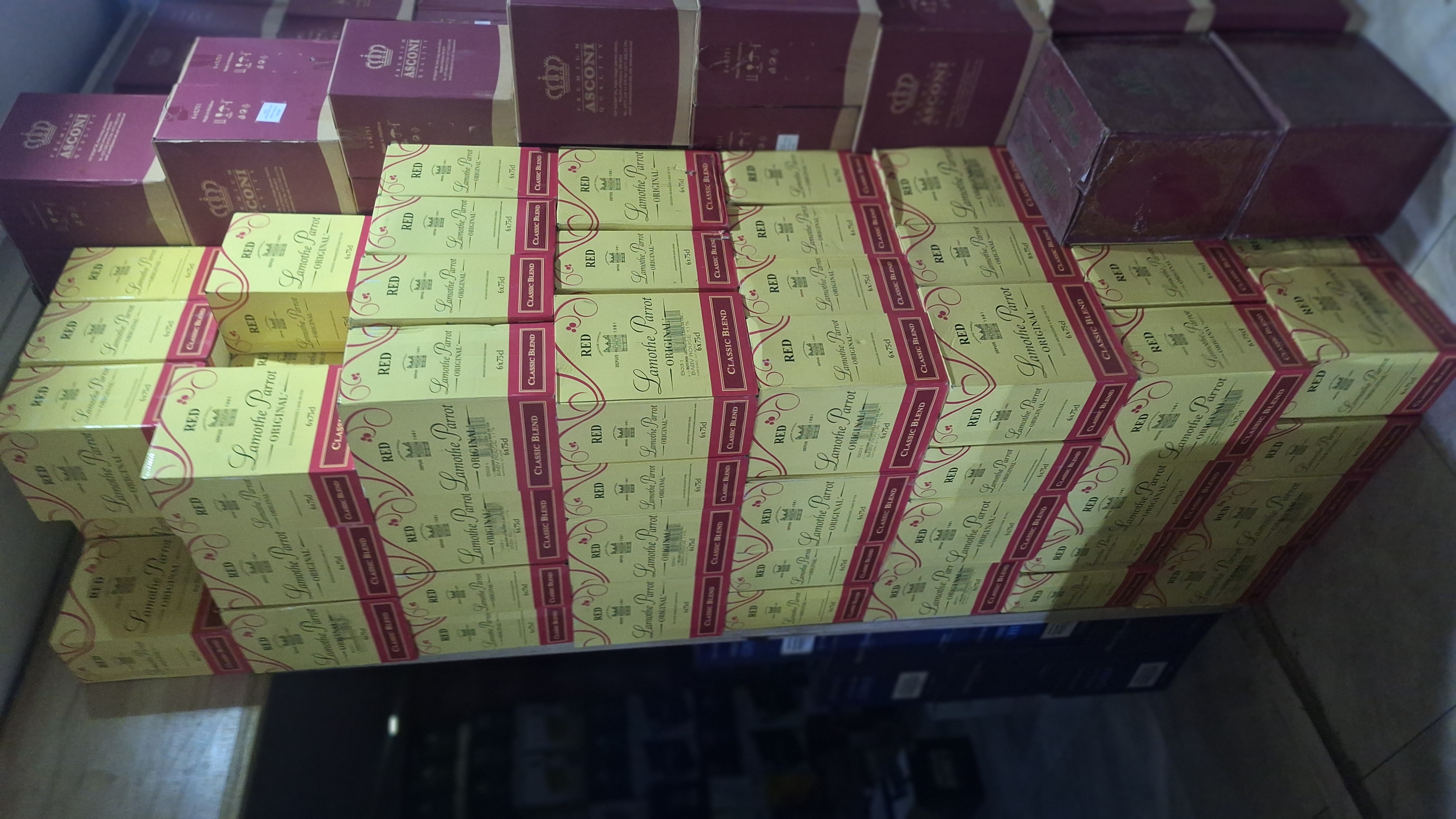 Lamont parrot swt redwine.