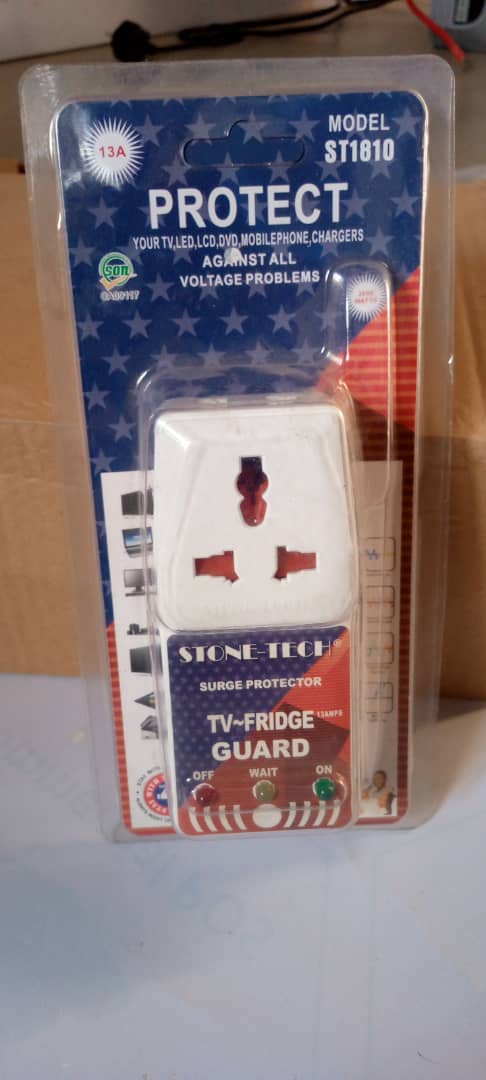 TV/ Fridge Guard 13amps Surge Protector Plug 13A