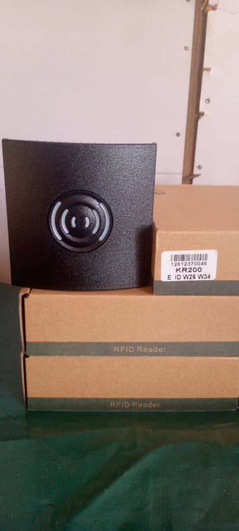 Model KR200E or KR200M RFID Card Access Reader Weigand 26/34