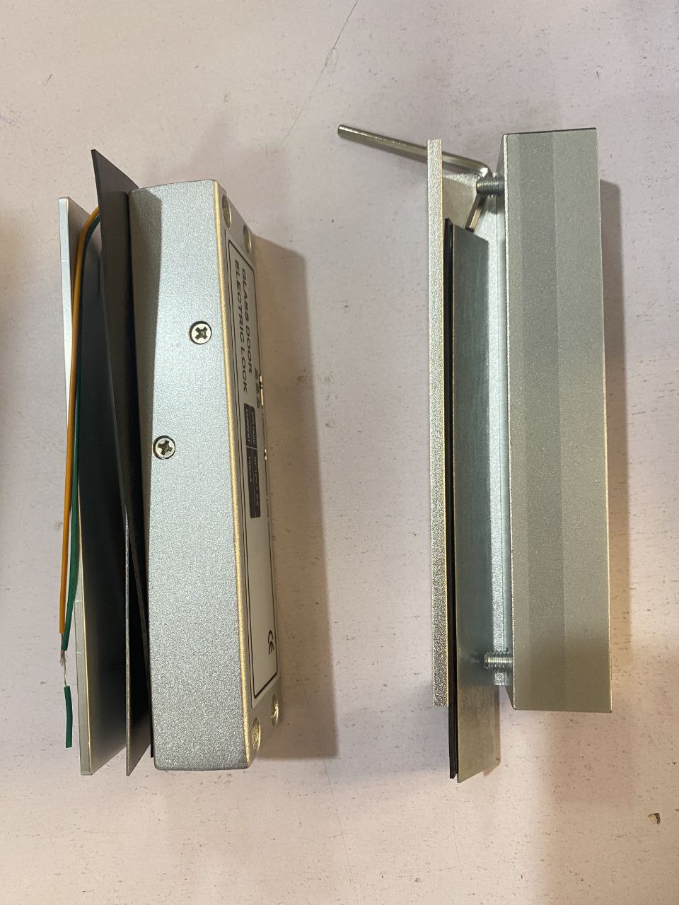 Frameless Glass Door Bot Lock