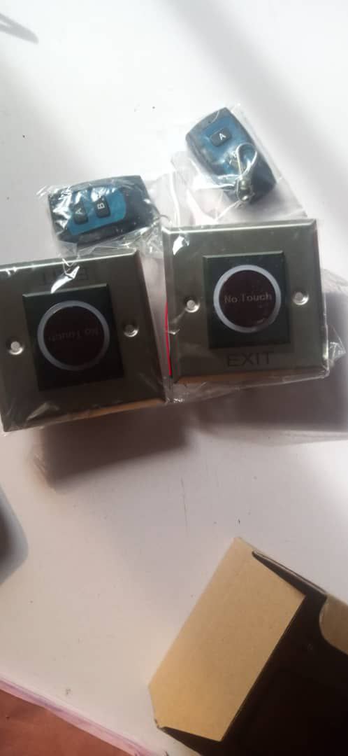 Metal No Touch IR Sensing Remote Control Button